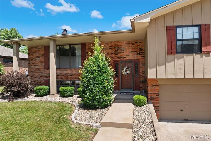 Property Photo:  6201 Heritage Station Road  IL 62223 