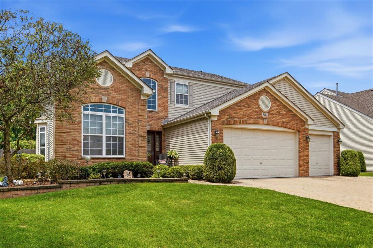 Property Photo:  387 S Palmer Drive  IL 60490 