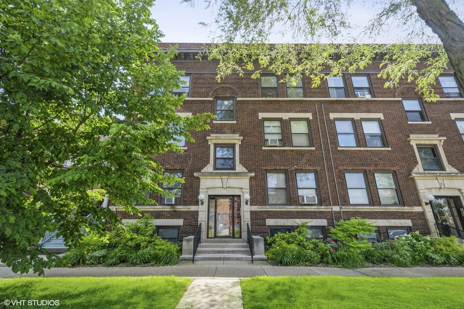 Property Photo: 5333 S Ellis Avenue 3A IL 60615