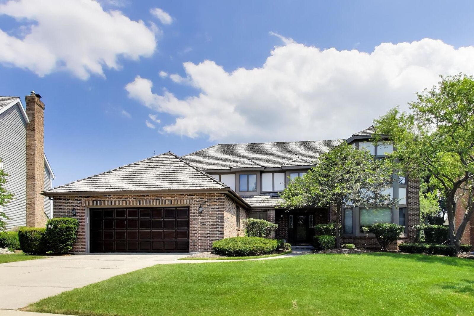 Property Photo: 1204 Kristin Drive IL 60048
