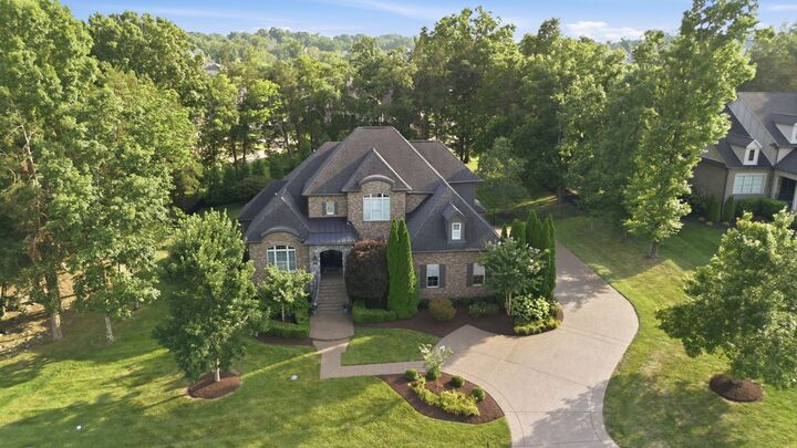 Property Photo: 1807 Eaves Ct TN 37135