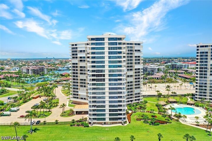 Property Photo:  320 Seaview Court 804  FL 34145 
