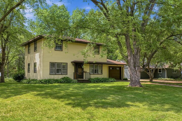 Property Photo:  1625 9th Avenue SE  MN 56304 