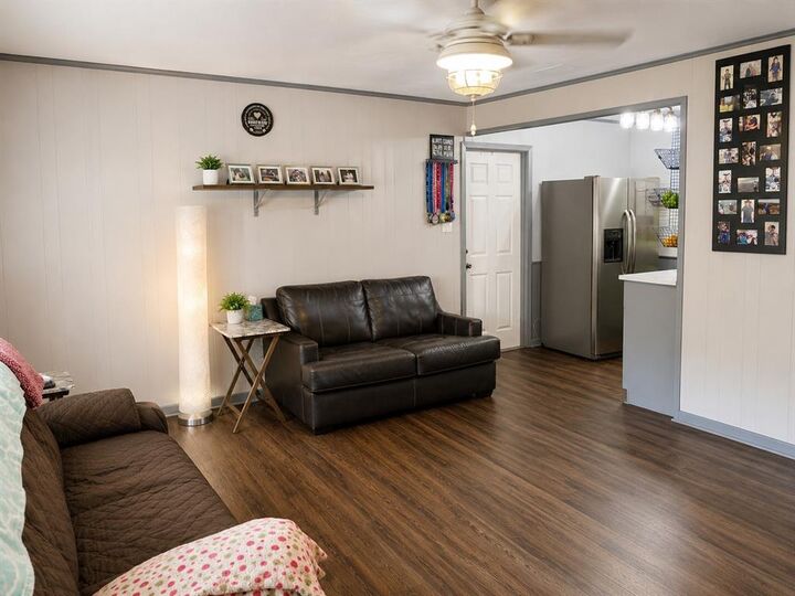 Property Photo:  409 Poe Street  TX 75783 