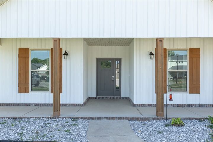 Property Photo:  85 N Isabella Place  AR 72730 