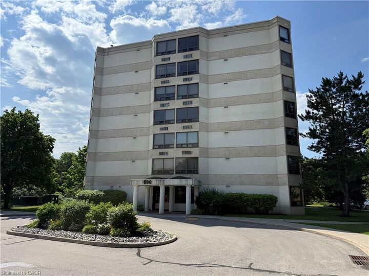 Property Photo: 688 Preston Parkway 306 ON N3H 5K6