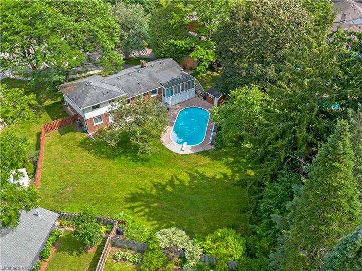 Property Photo: 20 Corwin Boulevard ON N1S 3L3