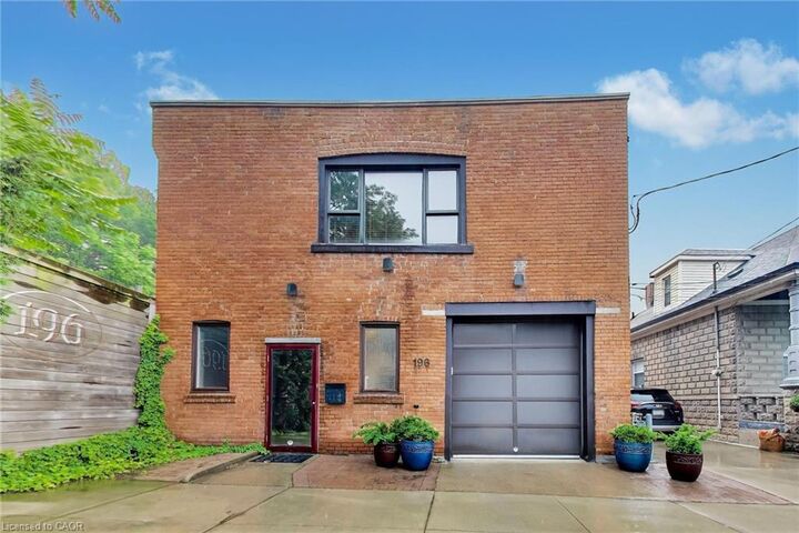 196 Grant Avenue — photo 1
