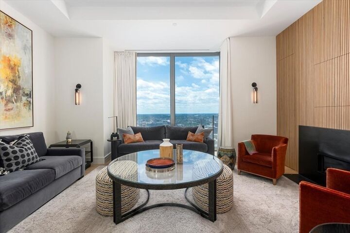 Property Photo: 1 Dalton St 4705 MA 02199