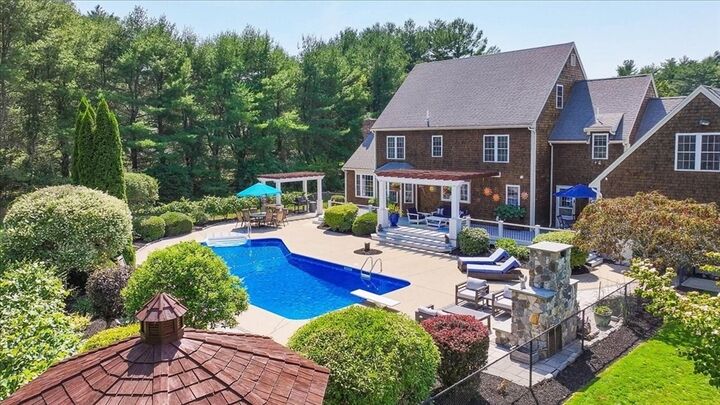 Property Photo: 37 Wyndemere Ct MA 02360