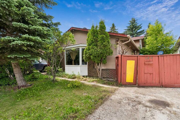 Property Photo: 189 Whitaker Close NE AB T1Y 5K2