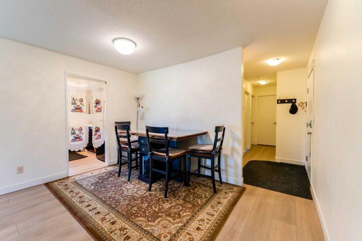 Property Photo:  3747 42 Street NW 204  AB T3A 2W4 
