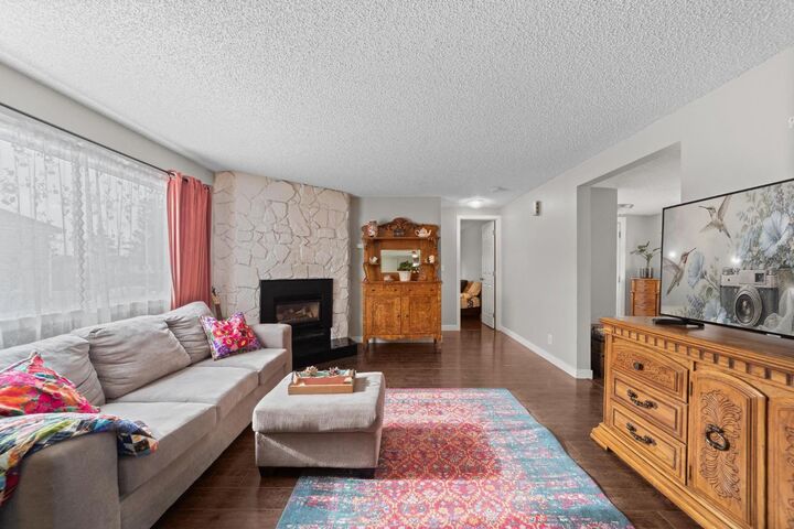 Property Photo:  4906 55 Avenue  AB T4V 4J2 