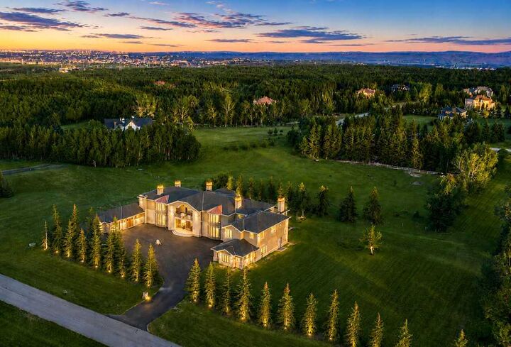 Property Photo: 7 McKendrick Point AB T9A 9A9
