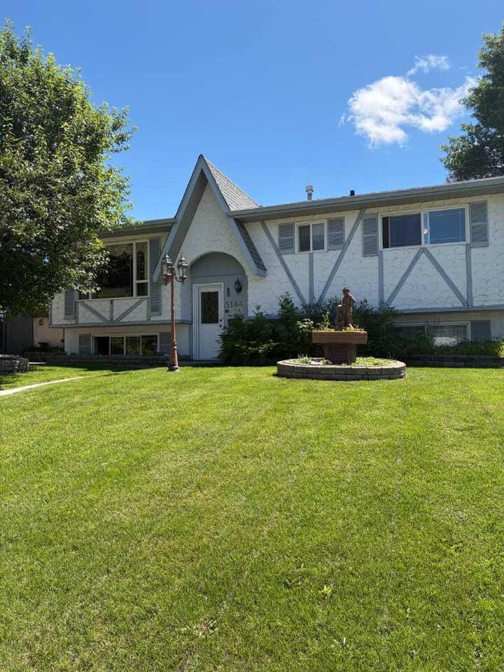 5144 35 Street E — photo 1