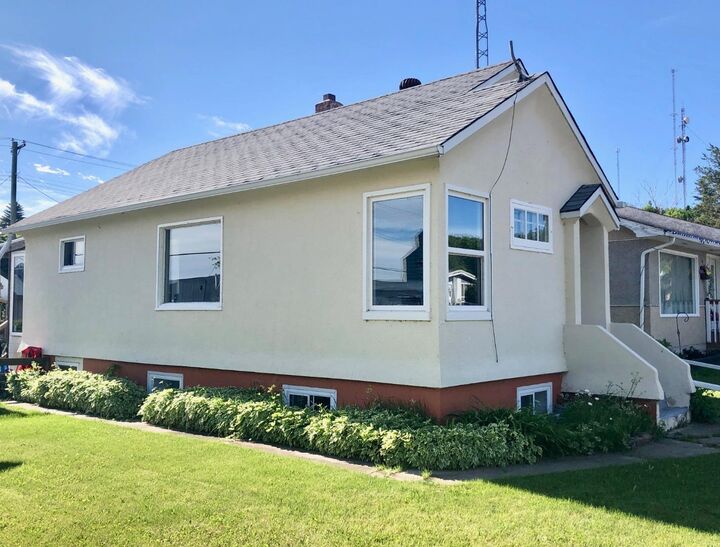 Property Photo: 4831 52 Street AB T0B 2G0