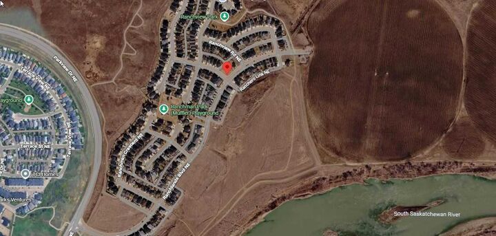 Property Photo: 332 Ranchlands Boulevard NE AB T1C 0G3