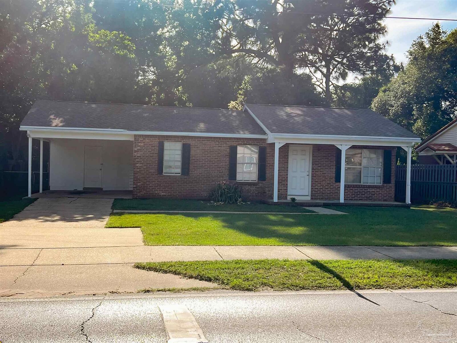 Property Photo: 6255 Memphis Ave FL 32526