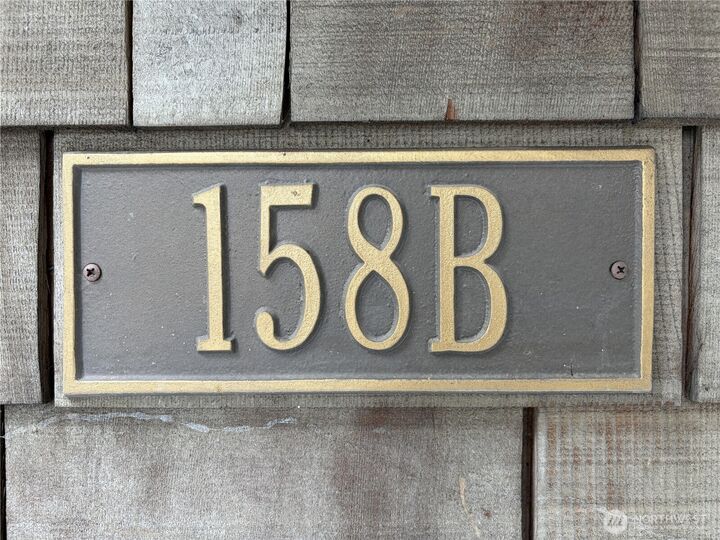 Property Photo:  158  15th B  WA 98122 
