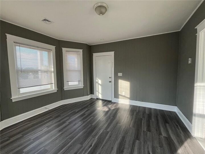 Property Photo: 70 Oliver Street 3F RI 02809
