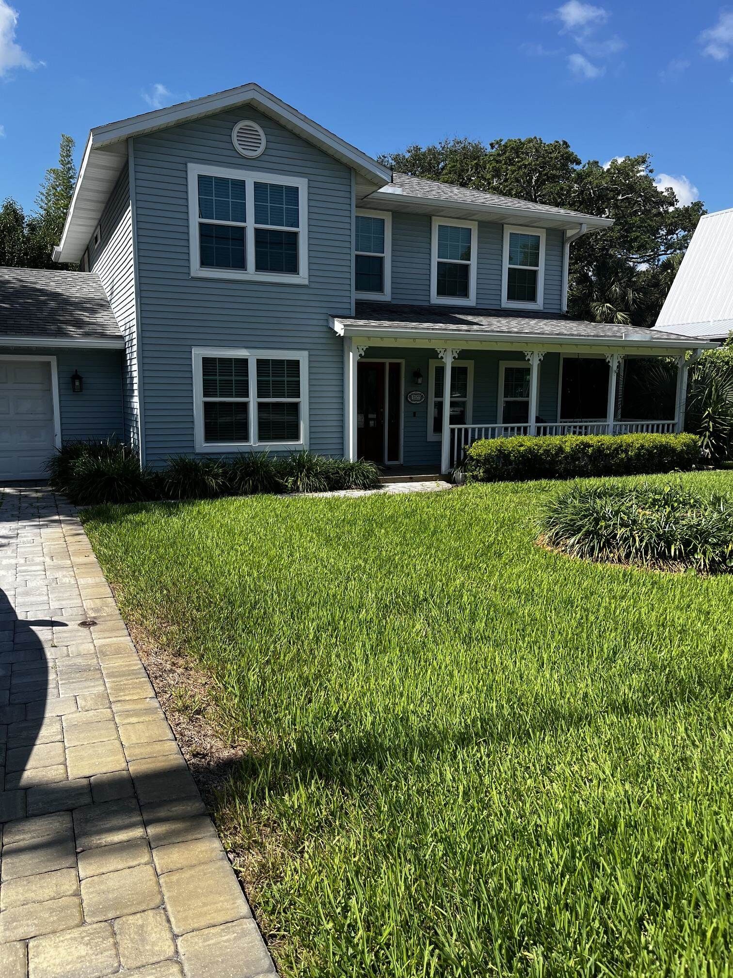 Property Photo: 409 A Street FL 32080