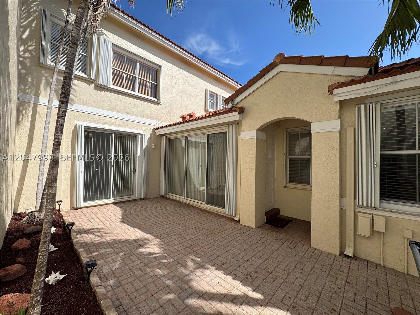 Property Photo:  1595 Seagrape Way -  FL 33019 