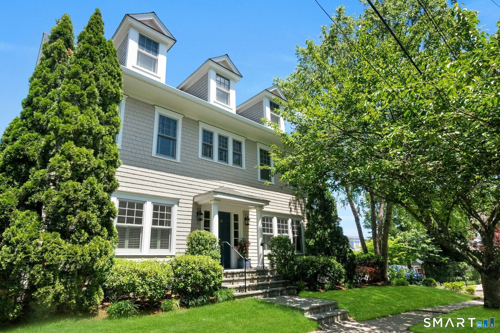 Property Photo:  52 Chesterfield Road  CT 06902 