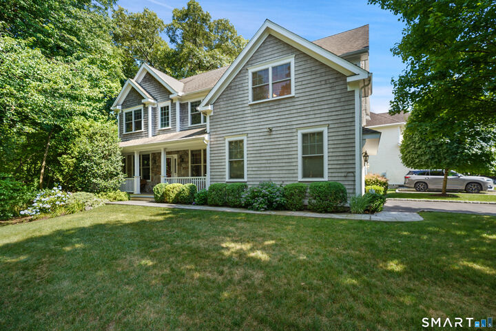 Property Photo:  2 Blue Mountain Court  CT 06851 