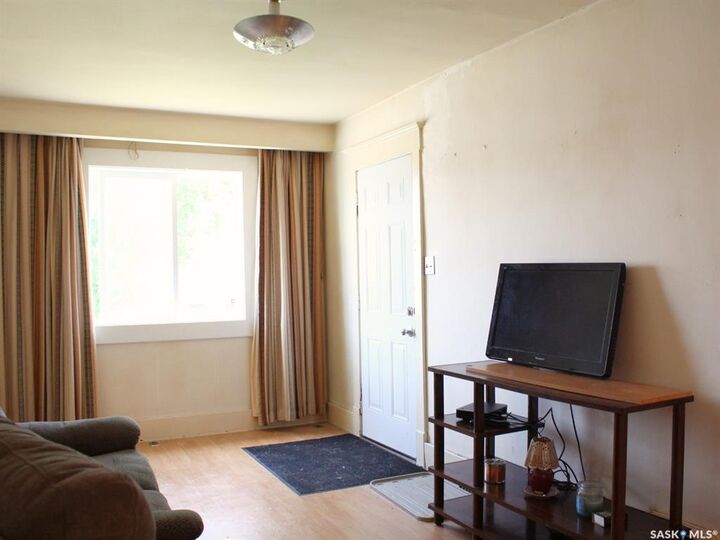 Property Photo: 111 L Avenue S SK S7M 2G9