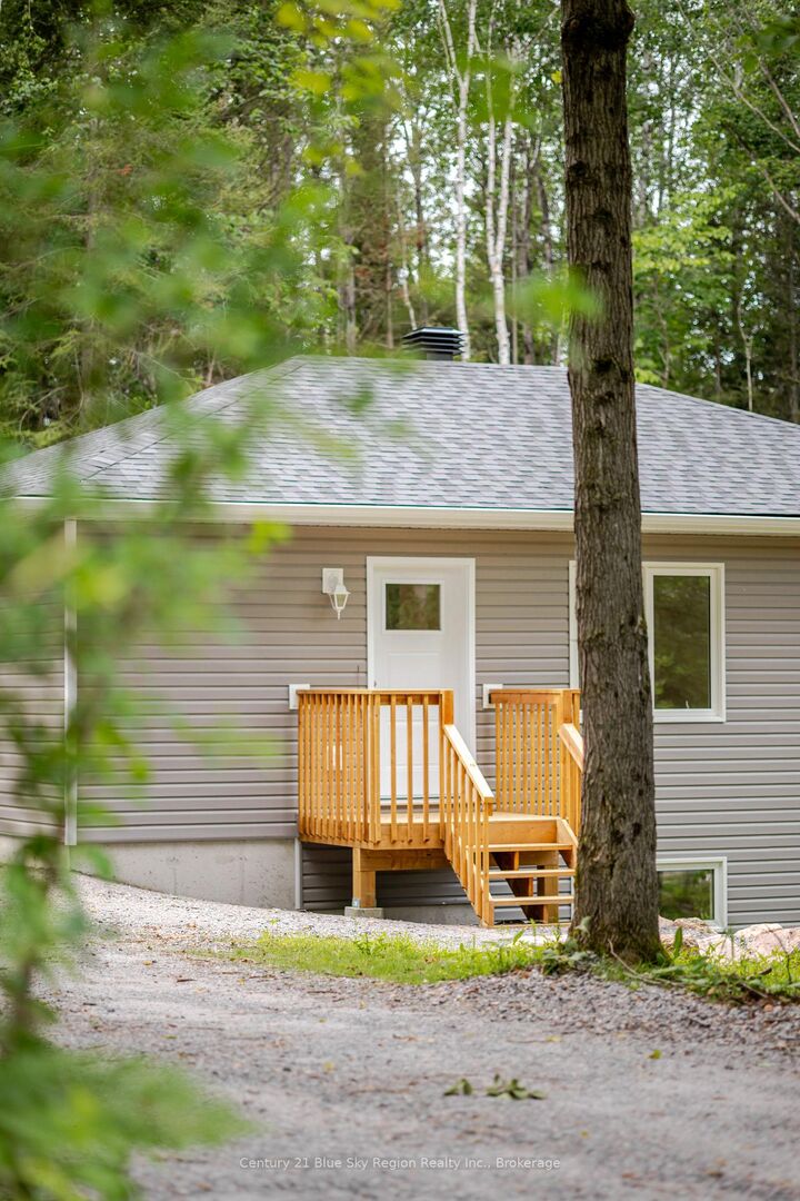 Property Photo: 205 Greenwood Drive ON P0H 1E0