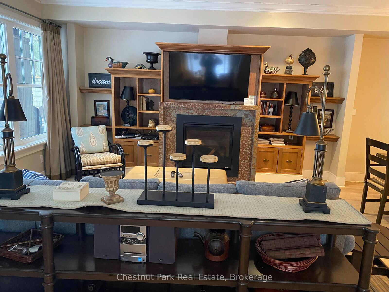 Property Photo: 101 Emerald Hill Court S ON P2A 2W8