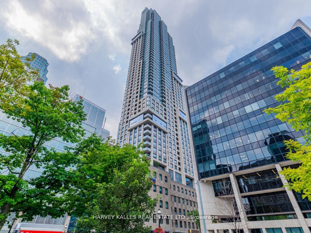 Property Photo: 88 Scott Street 4602 ON M5E 0A9