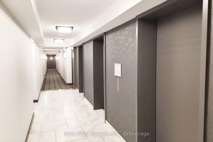 Property Photo: 238 Doris Avenue 1503 ON M2N 6W1