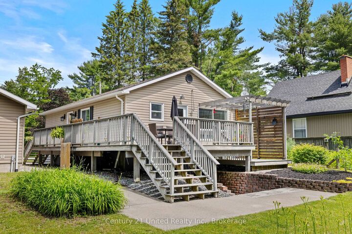 Property Photo:  31 River Street  ON K0L 1A0 
