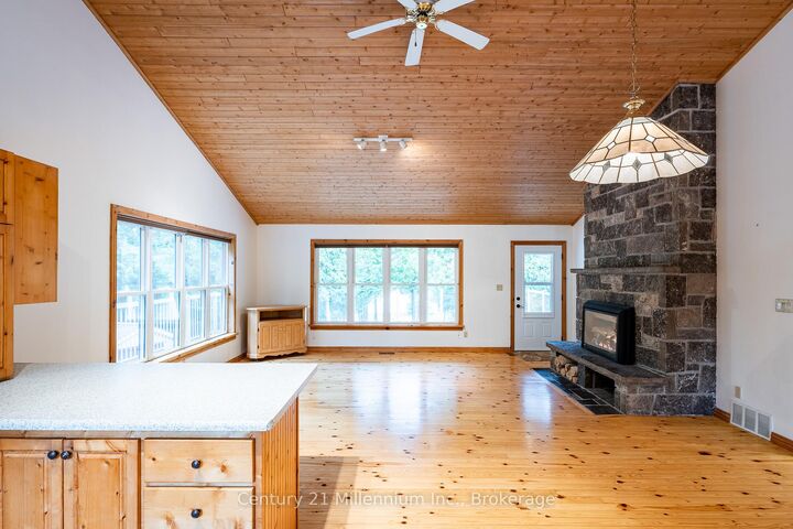 Property Photo: 80 Lakewood Country Lane ON N0H 1W0