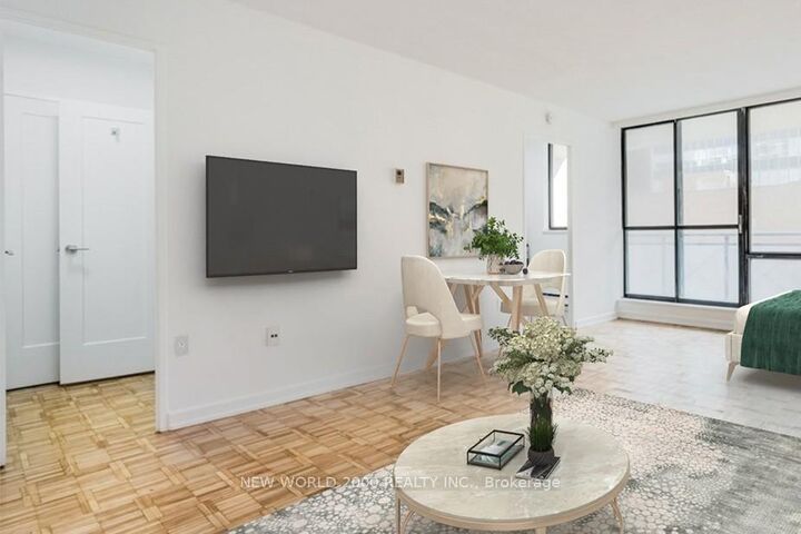 Property Photo: 101 Roehampton Avenue 1901 ON M4P 2W2
