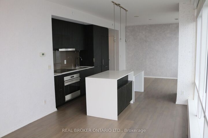 Property Photo:  1 Bloor Street E 5209  ON M4W 1A9 