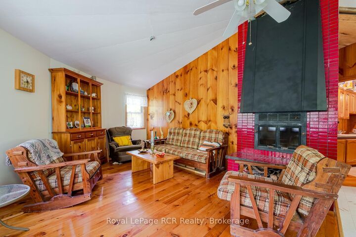 Property Photo: 16 Youngs Drive ON N0H 1X0