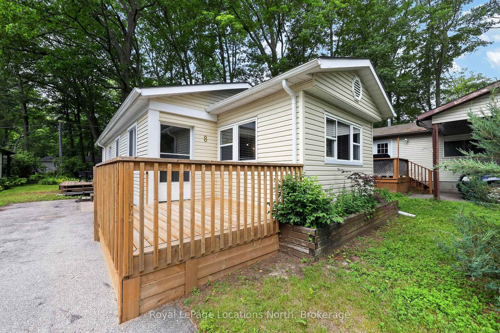 Property Photo: 8 Shaw Street ON L9Z 1K2