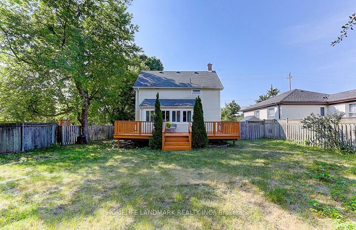 Property Photo: 115 Crosby Avenue ON L4C 2R3