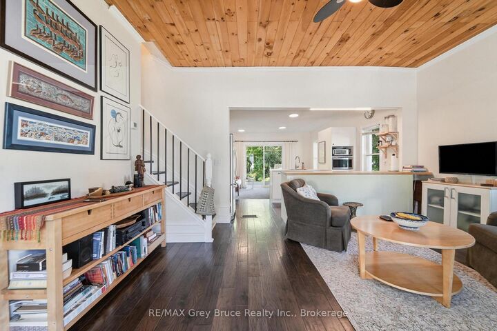 Property Photo:  49 5th Street  ON N0G 1L0 