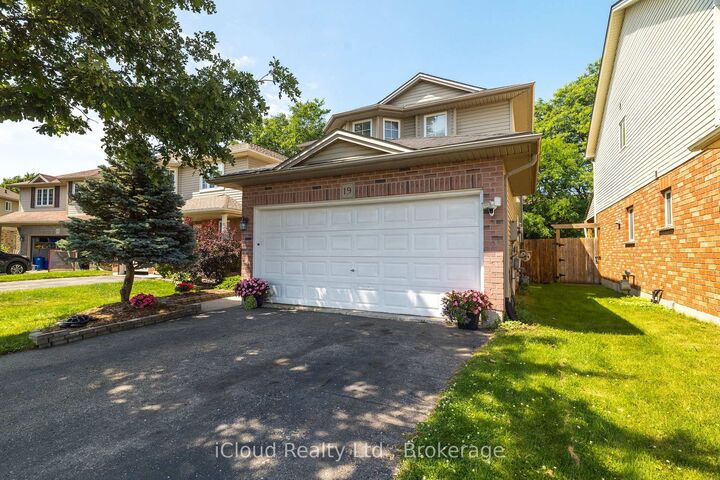 Property Photo: 19 Crusoe Place ON N5C 4G2