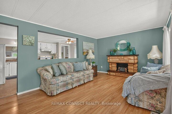 8 Circle Drive — photo 1