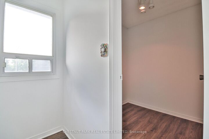 Property Photo: 18 Dervock Crescent ON M2K 1A7