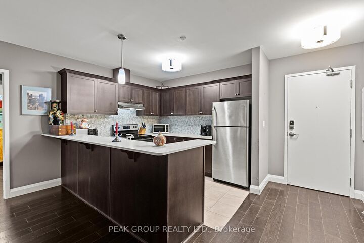 Property Photo: 26 Wellington Street 106 ON L2R 5P8