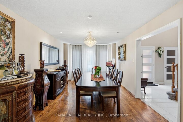 Property Photo: 82 Justus Drive ON L4C 0A1