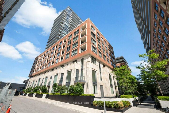 33 Frederick Todd Way 711 — photo 1