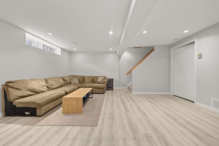 Property Photo: 13 Bentbrook Crescent ON K2J 3X9
