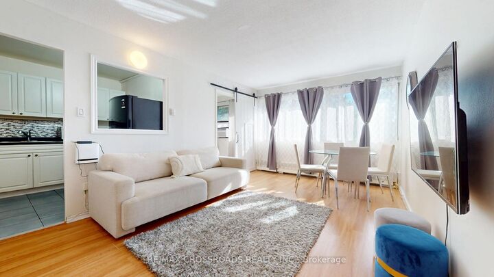 Property Photo:  715 Don Mills Road 208  ON M3C 1S4 