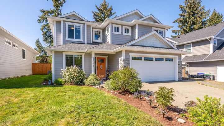 Property Photo: 2563 Brookfield Dr BC V9N 0E6